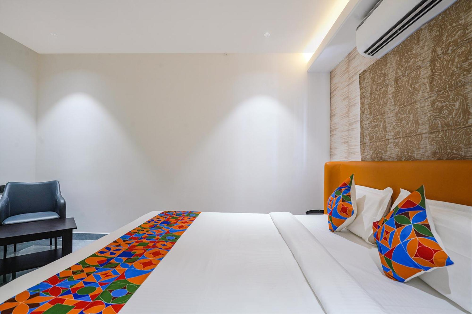 Fabhotel Prime Cloud 5 Studios Хайдарабад Экстерьер фото